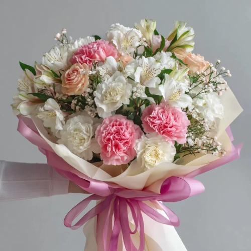 Букет с альстромериями «Игривое настроение».