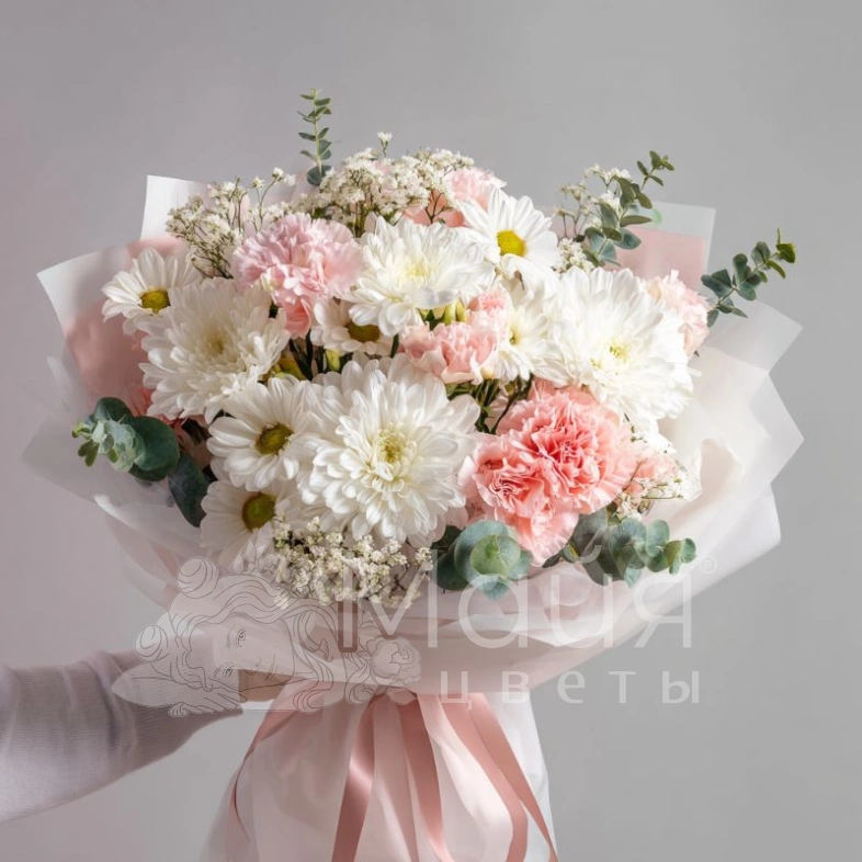 Букет с гвоздиками &laquo;Праздничное настроение&raquo;