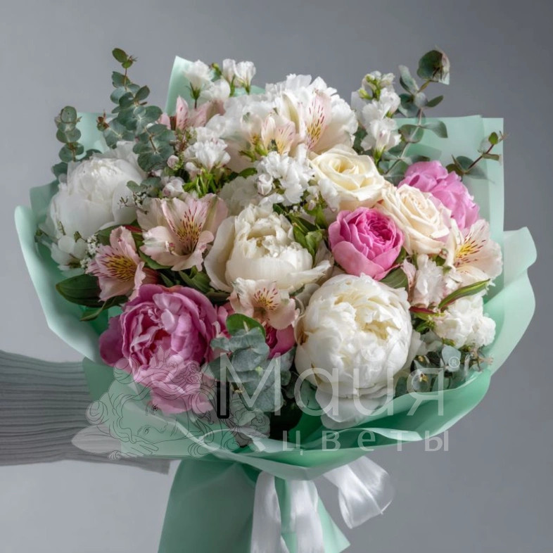 Букет с пионами &laquo;Облачное настроение&raquo;