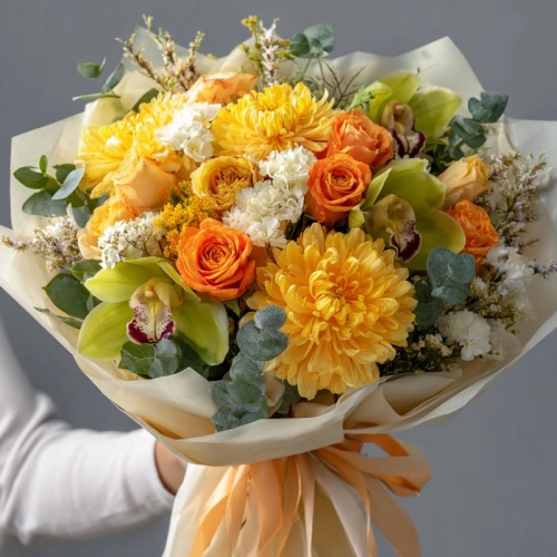 Букет с хризантемами «Классика тепла»