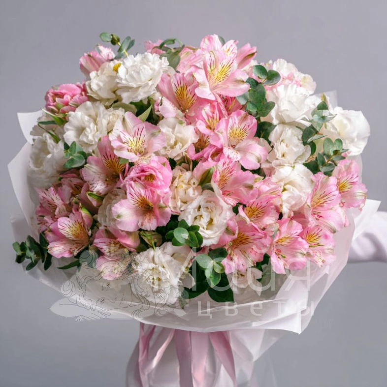 Букет с эустомами &laquo;Чистое вдохновение&raquo;