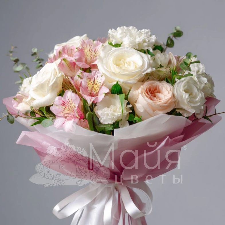 Букет с эустомами &laquo;Пыльца нежности&raquo;