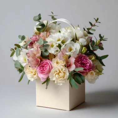 Цветы в сумочке «Прогулка по Парижу»