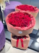 Букет из 17 алых роз 0