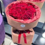 Букет из 17 алых роз 3