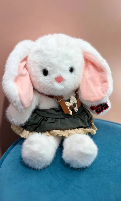 Зайка плюшевый