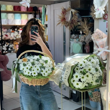 Корзинка из хризантем