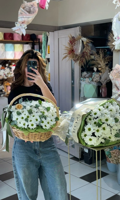 Корзинка из хризантем
