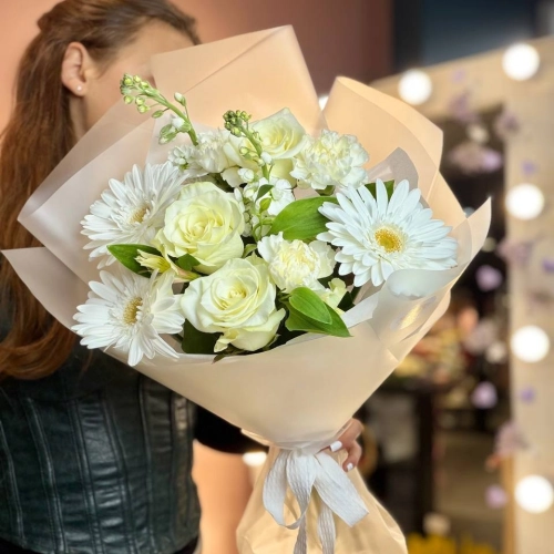 Букет из роз и гербер