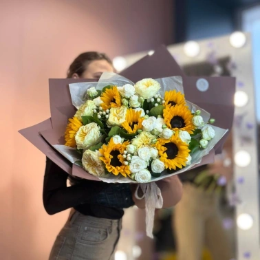 Букет из подсолнухов