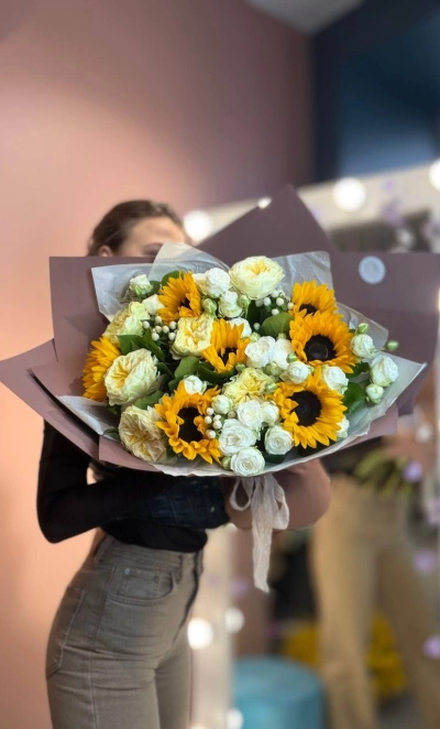 Букет из подсолнухов