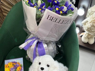 Сет «Радость весны». Букет + игрушка + открытка