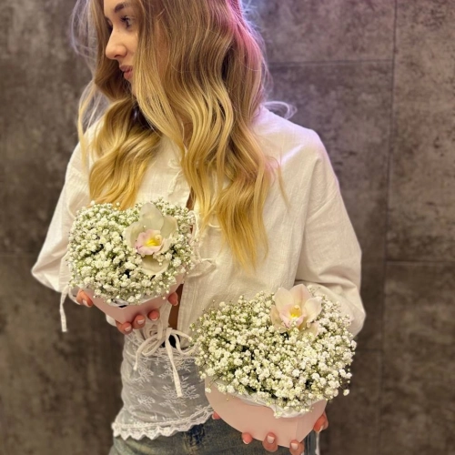 Коробочка сердце с гипсофилой+орхидея 🩷s