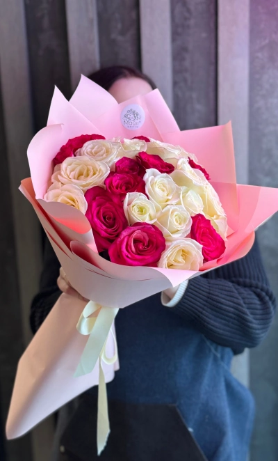 Букет из 25 роз 40 см