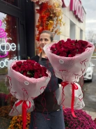 Букет из красных пионовидных роз 0