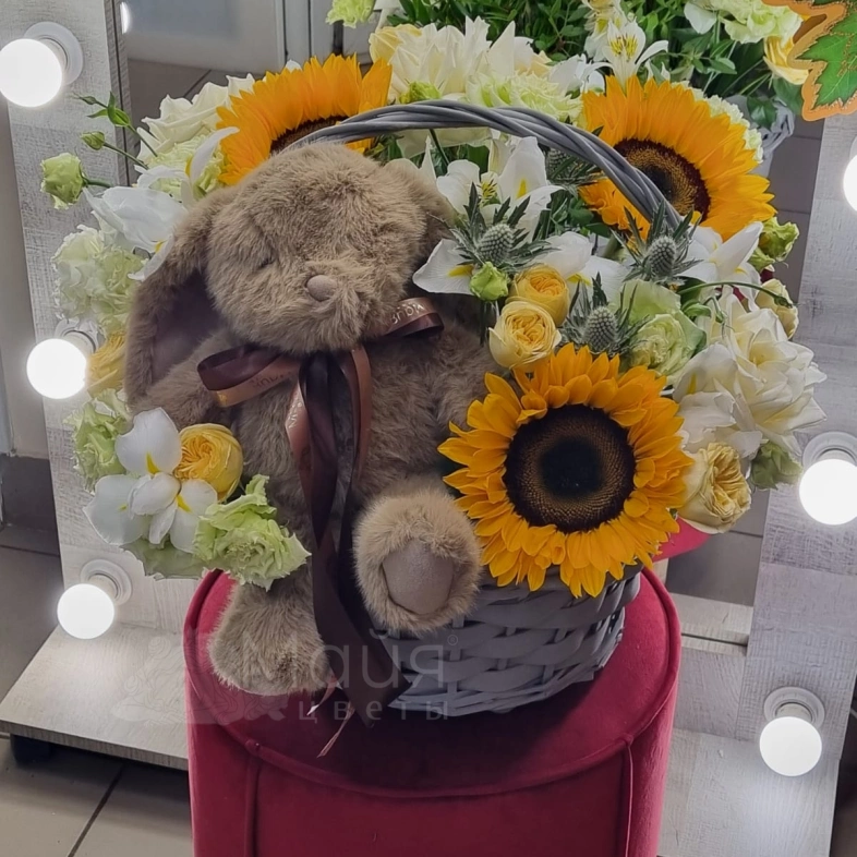 Корзина &laquo;Летний зайчик&raquo;