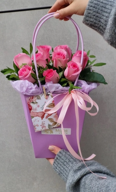 Сумочка с кенийскими розами