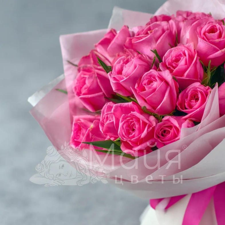 15 розовых кенийских роз