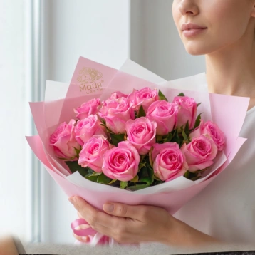 15 розовых кенийских роз.