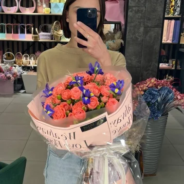 Букет «Коралловая радость»