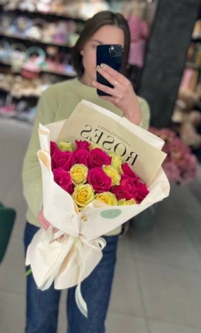 «Яркость роз»