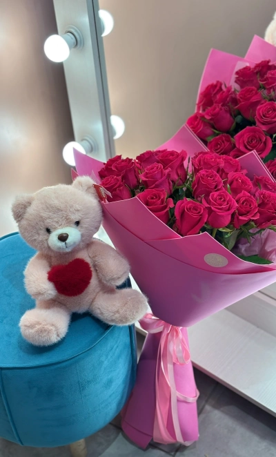Сет из 17 Эквадорских роз и плюшевым мишкой