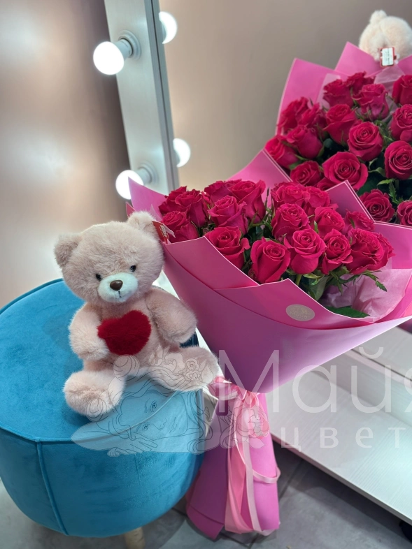 Сет из 17 Эквадорских роз и плюшевым мишкой