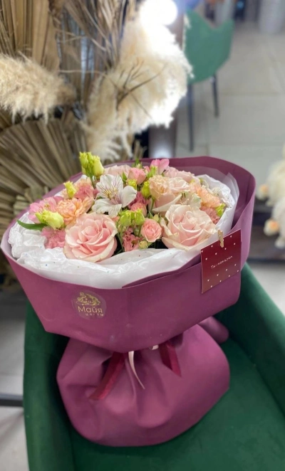 Букет с альстромерией «Творение»