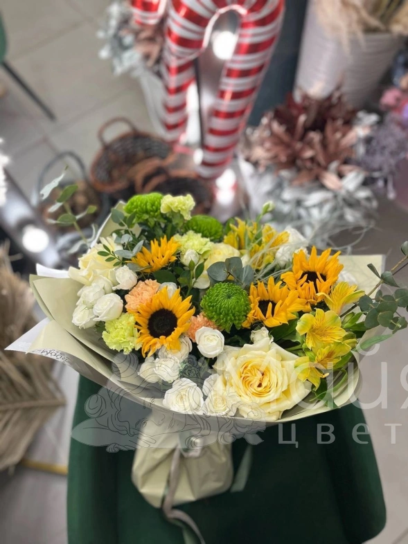Букет с подсолнухами &laquo;Свежесть лета&raquo;