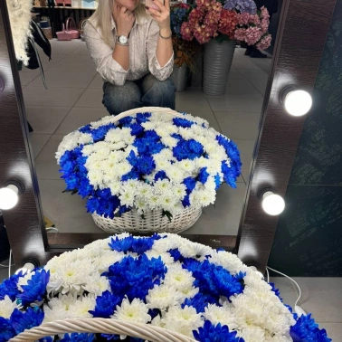 Корзина «101 хризантема»