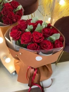 Букет из 17 алых роз &laquo;Любящее сердце&raquo; 0