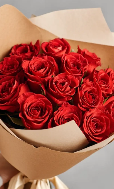 15 красных кенийских роз