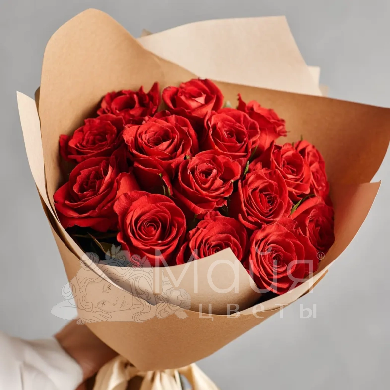 15 красных кенийских роз