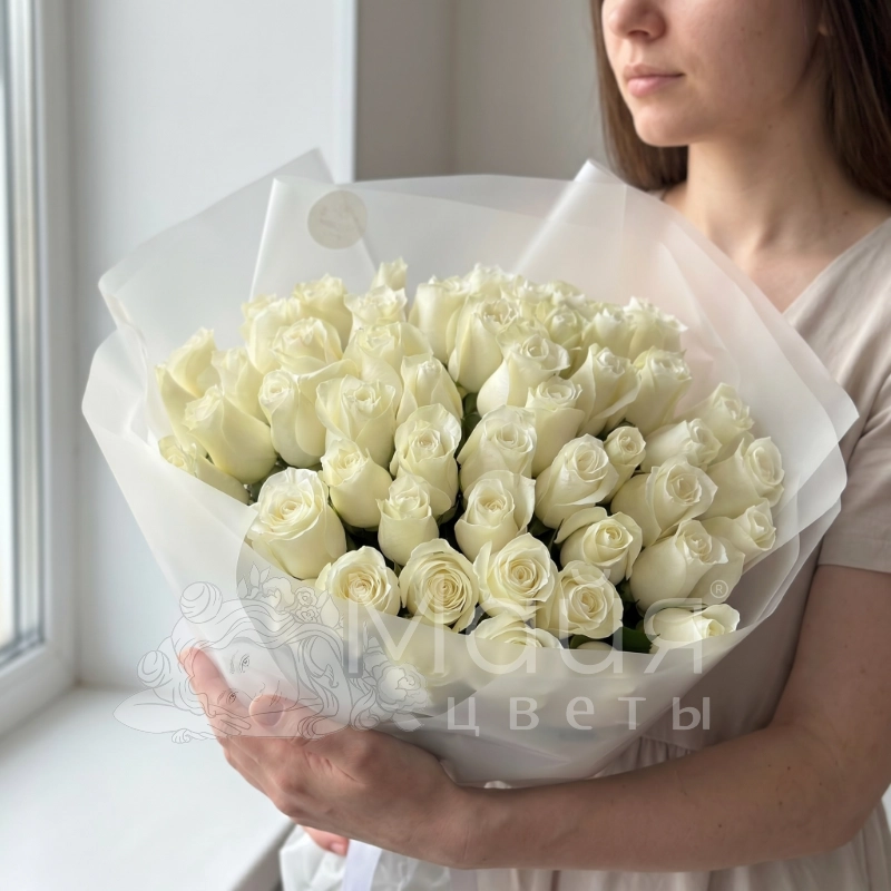 Букет из 51 белой Кенийской розы 40 см.