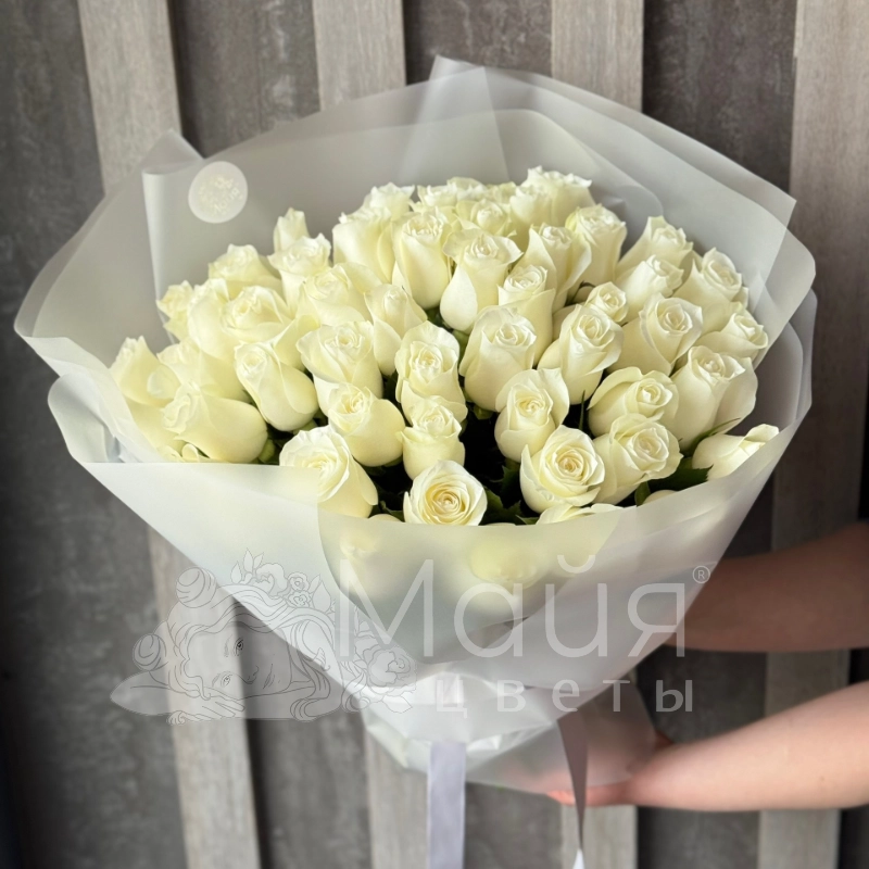Букет из 51 белой Кенийской розы 40 см.