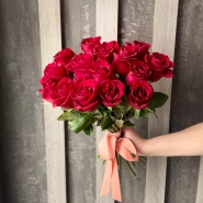 Букет из 15 красных роз &laquo;Алая страсть&raquo;. 1