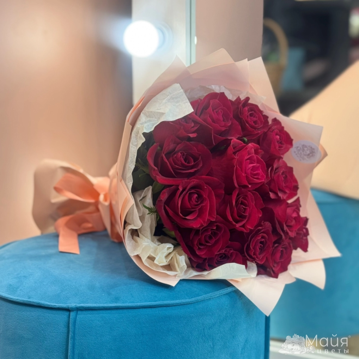 Букет из 15 красных Эквадорских роз.