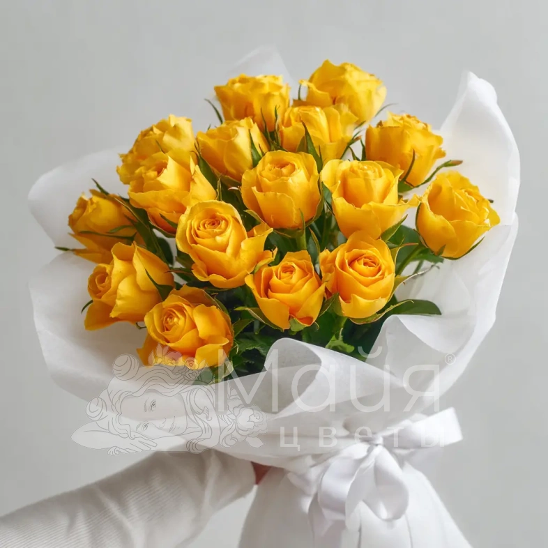 15 желтых кенийских роз 40 см