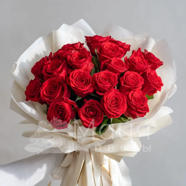 Красные розы &laquo;Алое признание&raquo;